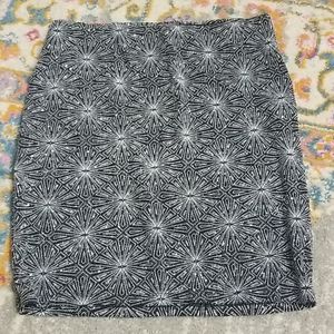 NWT Divided Silver + Black Pencil Skirt